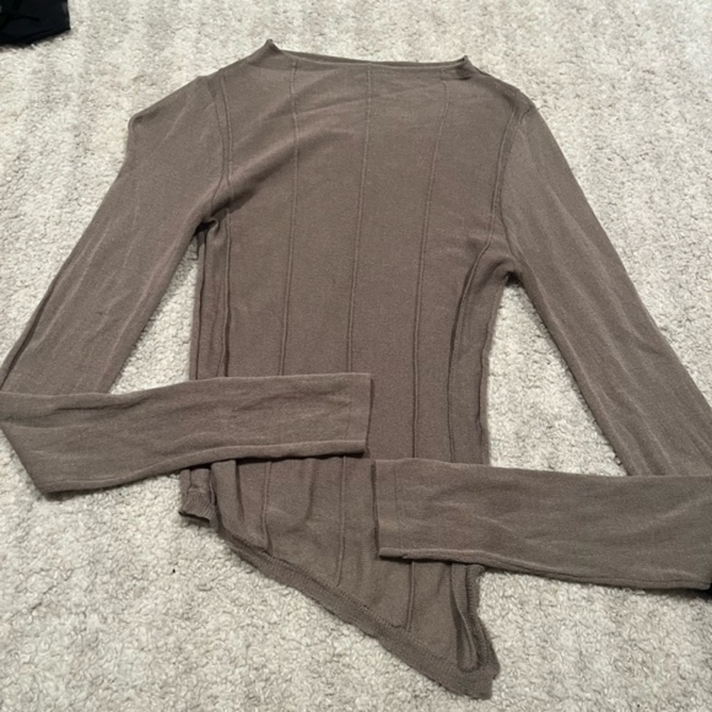 PrettyLittleThing Ribbed Knit Top